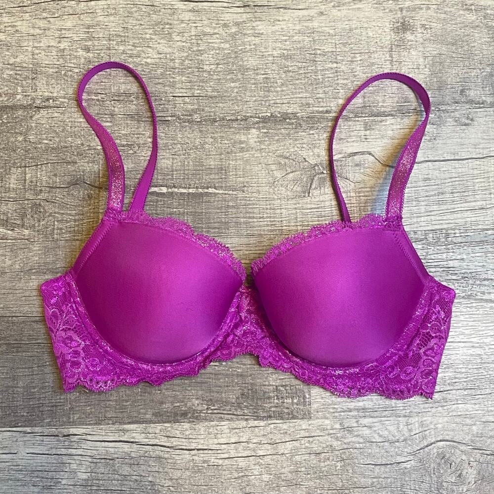 Victoria's Secret Dream Angels Lightly Lined Demi Bra 32D Pink / Purple